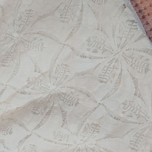 Woman's dress - Picture 3 of 12